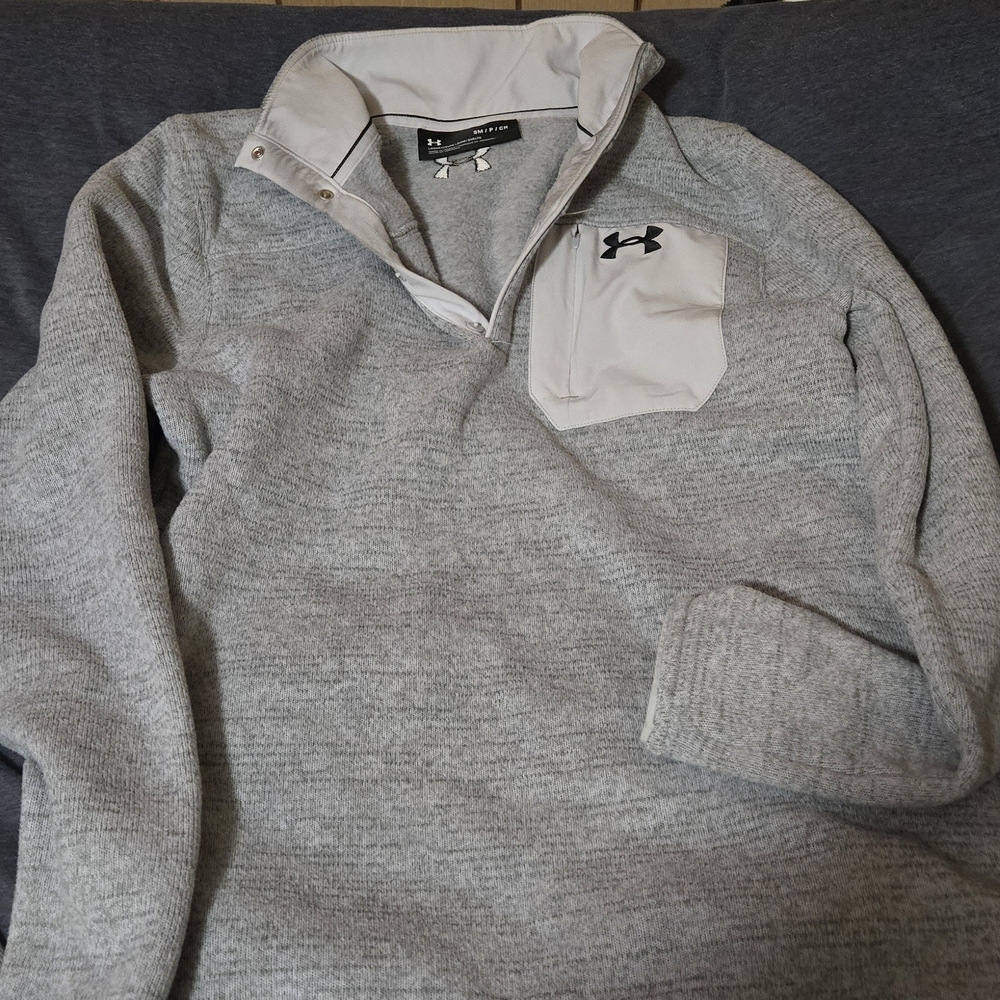 Under Armour Black and Gray Fleece Pullover